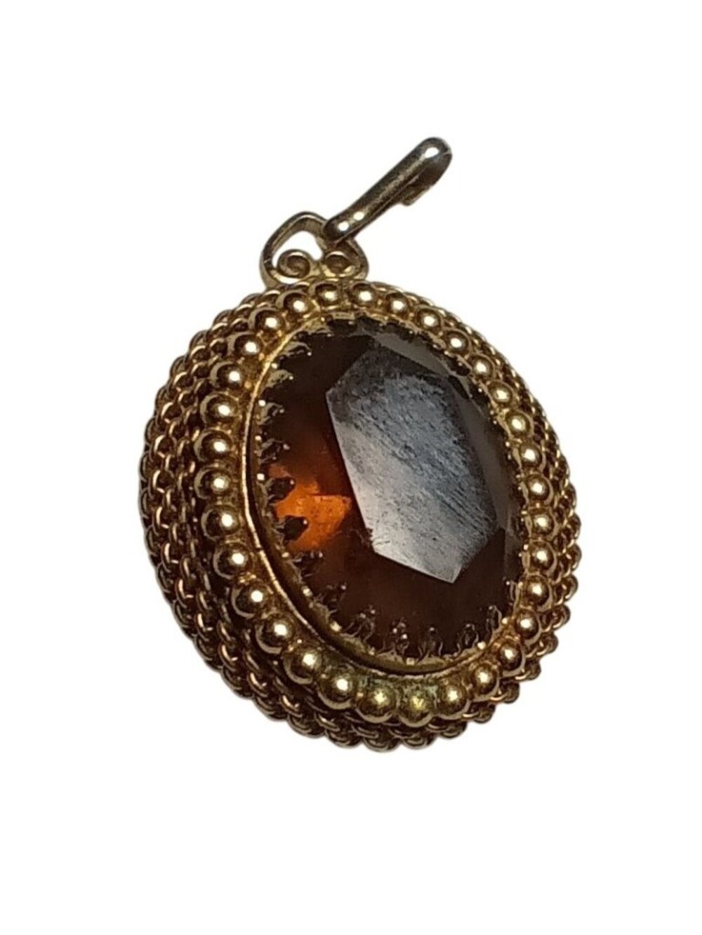 VINTAGE CHARM/PENDANT 1.25" GOLDTONE ORNATE AMBER TONE GLASS Granny Hippy